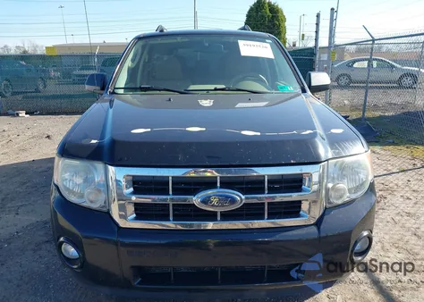 2010 Ford Escape Xlt z USA, uszkodzony, nr VIN 1FMCU9D77AKA35634